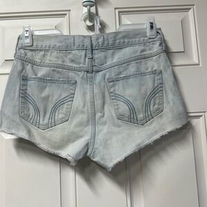 Hollister size 7 Jean shorts light blue